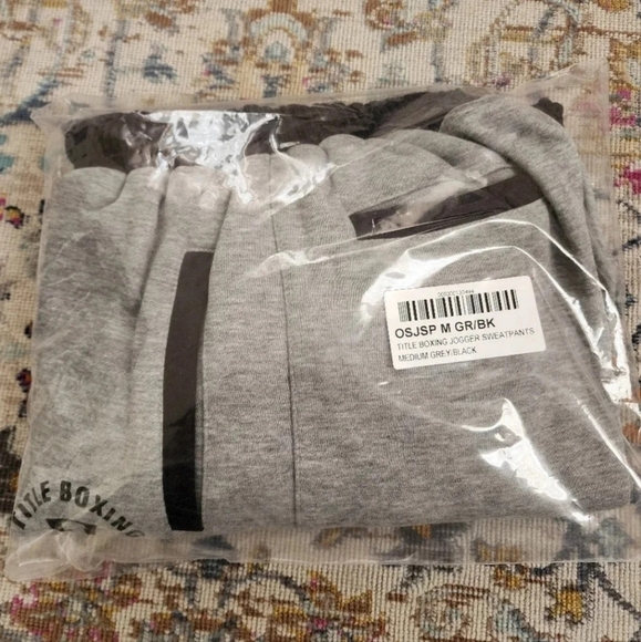 NWT Title, Men Grey/Black Boxing Jogger Sweatpants Drawstring Pants, sz MD - Picture 3 of 8